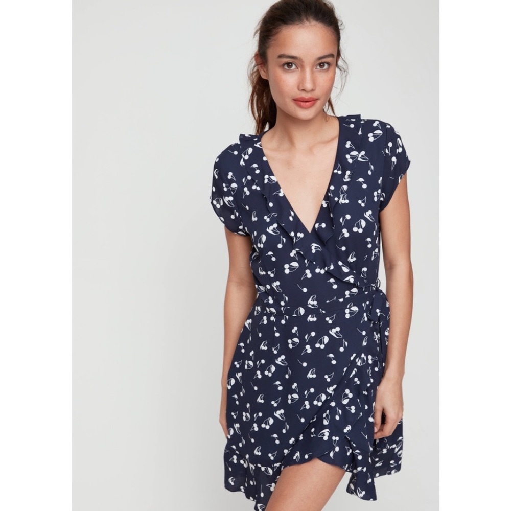 🌸Aritzia | Sunday Best Savoy Dress - Picture 1 of 7